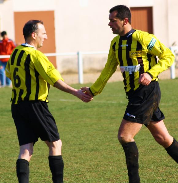 Ludovic Moreau et Manuel Castro étaient déjà les piliers du RCF en 2003. Photo : J. Thibaudeau